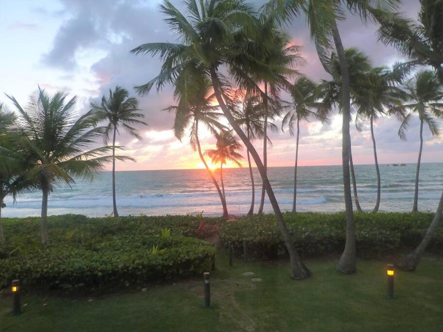 Beachfront Getaway For Two! Humacao Luaran gambar