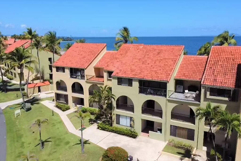 Beachfront Getaway For Two! Humacao Luaran gambar