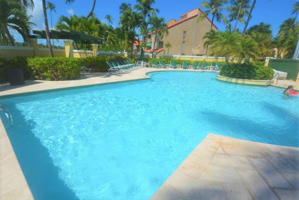 Beachfront Getaway For Two! Humacao Luaran gambar