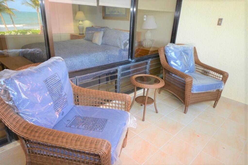 Beachfront Getaway For Two! Humacao Luaran gambar