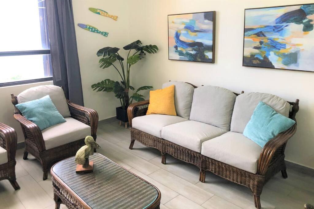 Beachfront Getaway For Two! Humacao Luaran gambar